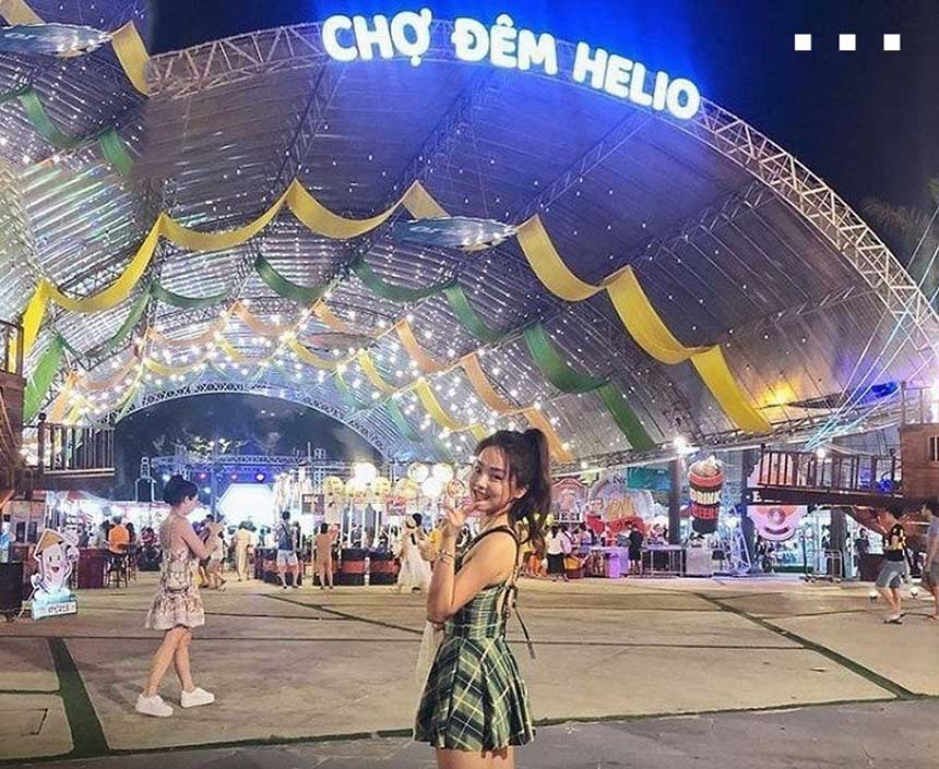 Du khách Chợ Đêm Helio Đà Nẵng