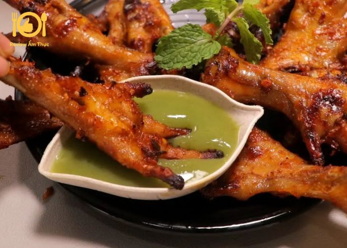 Chân gà nướng mật ong với vị ngon đậm đà, hấp dẫn
